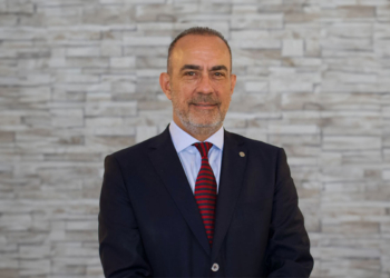 Dr. Claudio Ruff: «IA y la Educación»