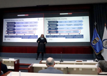 Directora de la Escuela de Computación e Informática de la UBO participó en seminario organizado por la FACh