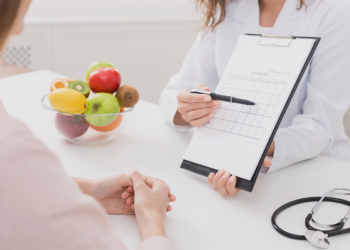 Universidad Bernardo O’Higgins acerca la nutrición a la comunidad con operativo gratuito en Huemul