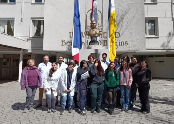 Estudiantes de Talagante descubrieron los secretos químicos del suelo en los laboratorios de la UBO