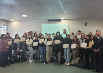 Estudiantes de Trabajo Social de la UBO reciben Certificación Internacional en el Segundo COIL Latinoamericano 2025