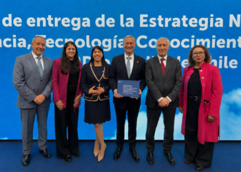 UBO fortalece su compromiso con la ciencia e innovación en encuentro realizado en La Moneda