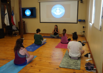 Bienestar y comunidad: UBO inaugura clases de yoga abiertas