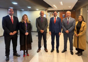 “Diplomacia Cultural: Café y Vino” reúne a Guatemala y Chile en la UBO